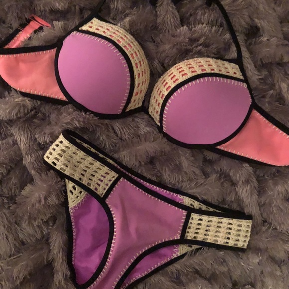 Victoria’s Secret Crotchet Bikini Set - Picture 1 of 3